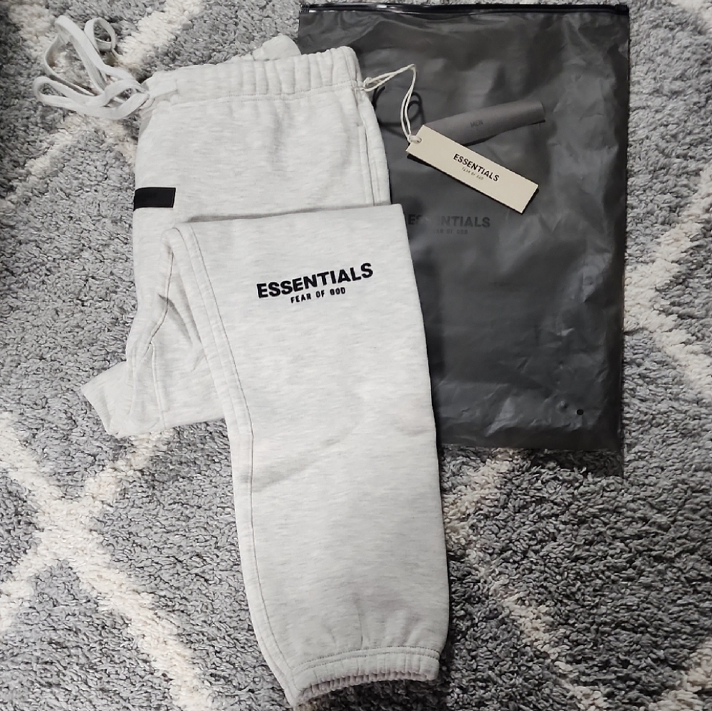 Men's Essentials Light Oatmeal Sweatpants